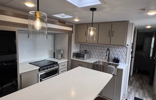 Brand New 2025 Forest River Vibe 28RL