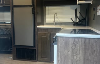 2018 STYRKER ST-2912-TOY HAULER