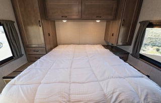 2020 Winnebago Minnie Winnie  31f - w/ Starlink
