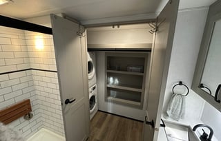 *Crazy Clean” 2024 5th Wheel!! Luxury RV!