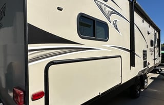 2018 Prime Time Tracer 285AIR Bunkhouse