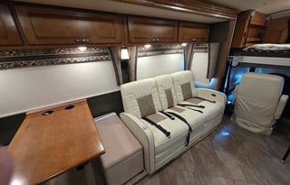 Luxury 2019 Winnebago Forza 34T Diesel Class A