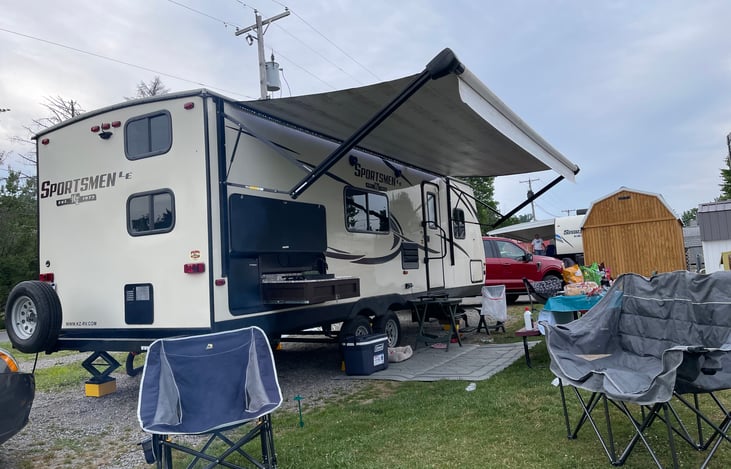 Power awning and outdoor kitchen!