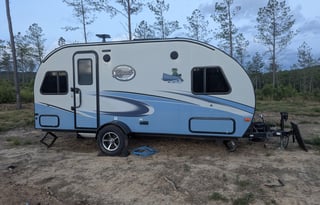 Cozy R-Pod Retreat