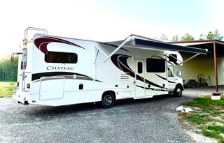 2016 Thor Motor Coach Chateau 31E Bunkhouse