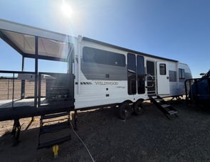 Forest River RV Wildwood 34VERANDA