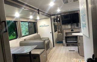 2021 Keystone RV Hideout 318BR
