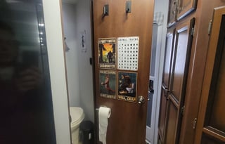 The Brownie NEWLY RENOVATED Sleeps 6 Must See !