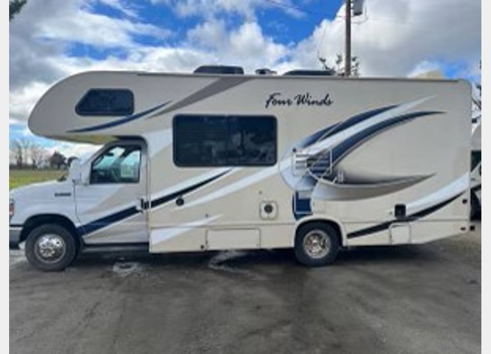 Class C Motor Home rentals in Redmond
