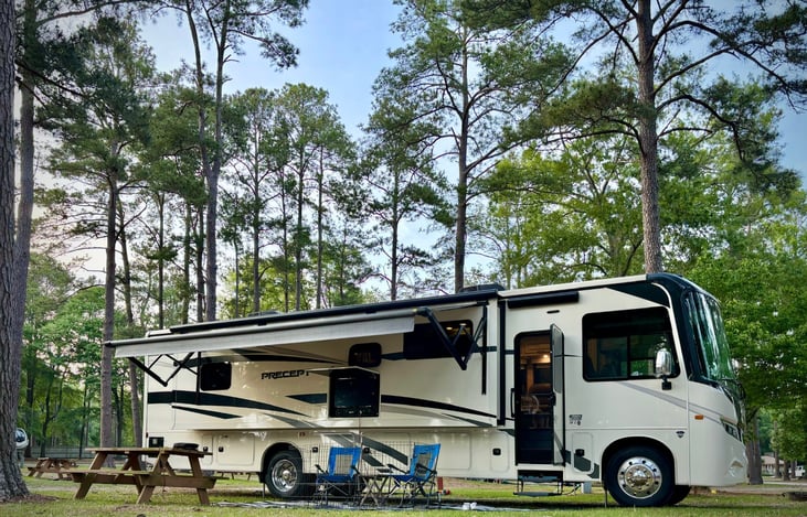 Enjoy the great outdoors in class, comfort, and style.