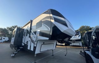 2022 Dutchmen RV Voltage vt3911