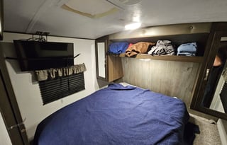 Great Family Getaway w/ Slide-Outs.