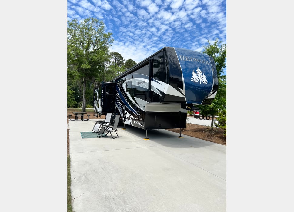 Fifth Wheel rentals in Springfield