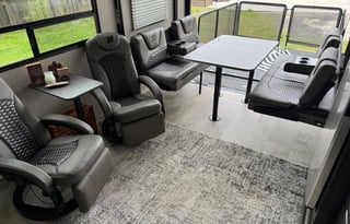 2022 Grand Design Momentum G-Class 25G