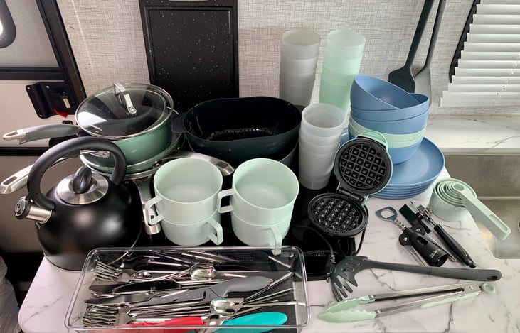 All kitchen items that are included with rental. All items are stored in kitchen cabinets.