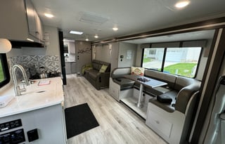 2026 29ft Coachmen 26MB - Sleeps 6