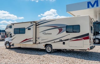 NEW 32' Bunkhouse sleeps 10