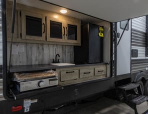 Palomino Puma XLE Lite 31BHSC