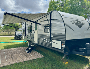 Prime Time RV Avenger 26BH