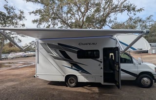2025 Thor Chateau 22Z - Spacious Class C RV-GLG02