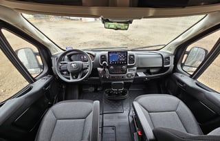 2026 Thor Motor Coach Twist 2LB