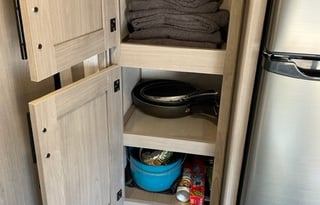 2022 Dutchman Coleman Lantern 214BH