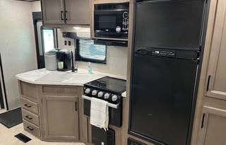 Patty & Nate's Cozy Camper