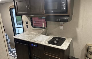 Cozy camper for 2 2018 Keystone RV Springdale