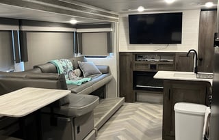 Memory Maker Bunkhouse for Family and Friends