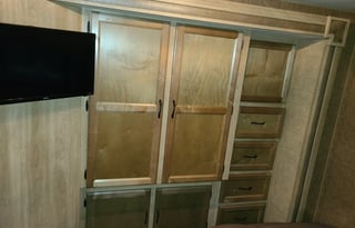 GRAB YOUR BAGS AND MAKE SOME MEMORIES