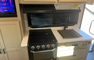 2023 Rockwood Geo Pro G19FBS Sleeps 4 Queen Bed!