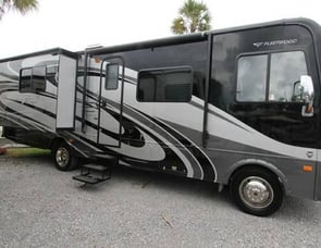 Fleetwood RV Storm 32BH