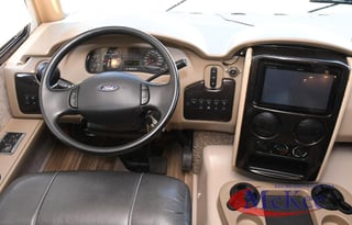 2018 Thor Motor Coach Miramar 37.1