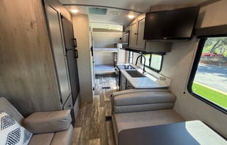 Spacious Clean 23' Outback Trailer w/slideout Bed