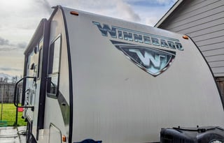 2018 Winnebago Micro Minnie 2106FBS