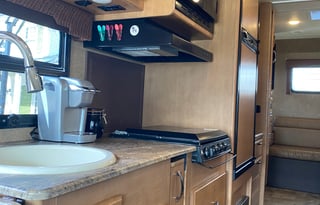 2016 Thor Motor Coach Axis 25.1