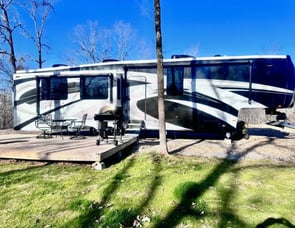 Forest River RV Cardinal Luxury 390FBX