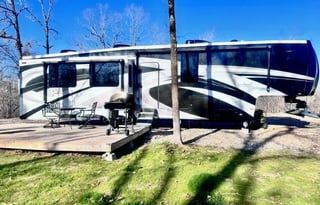 2021 Forest River Cardinal 390FBX