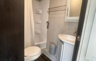 Keystone Bullet – On-Site Stay with Pool & Jacuzzi