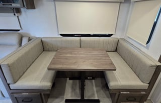 The Silver Spur Guest & Paddock