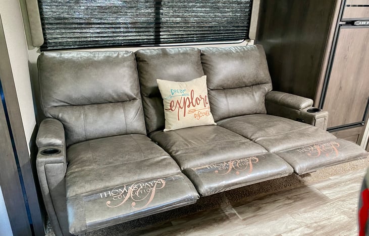 Reclining Theatre Sofa