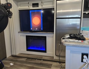 Keystone RV Cougar Half-Ton 34TSB