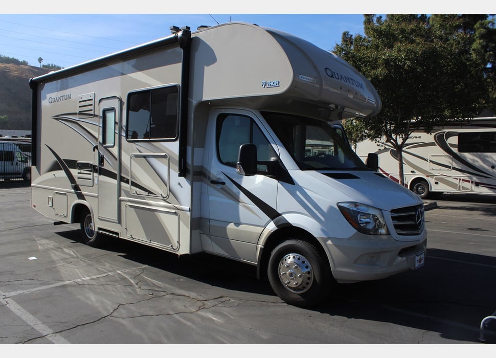 Class C Motor Home rentals in Myakka City