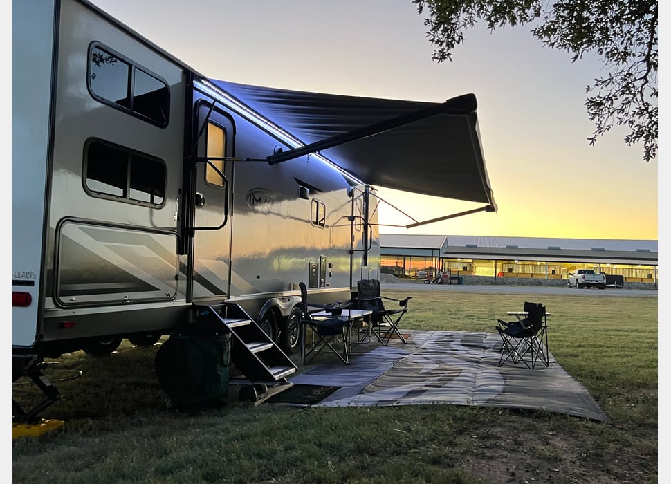 Travel Trailer rentals in Sanger