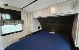 Keystone Bullet 28ft Bunkhouse - Sleeps 9