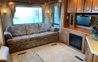 2008 DRV Luxury Suites Mobile Suites 36 TK3