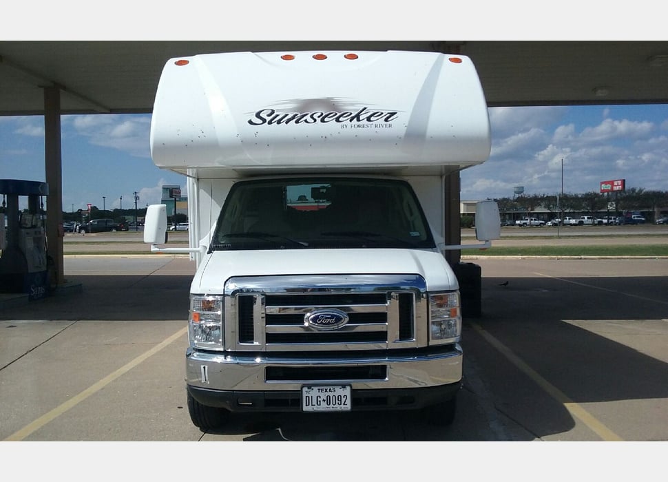 Class C Motor Home rentals in Dallas