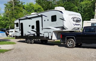 2022 Forest River Cherokee Arctic Wolf 321BH