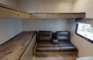 2021 Palomino Puma 28BHSS