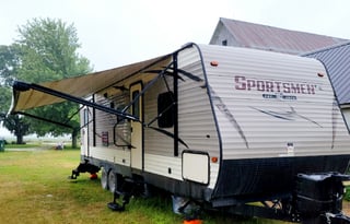 Best Cozy and Family-Friendly Approved 2017 Camper